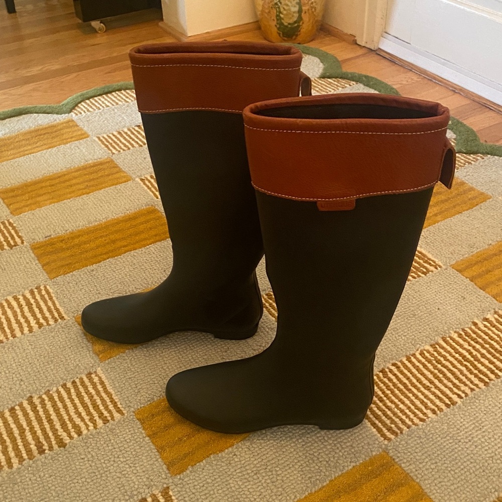 Uterque Black and Brown Women's Boots